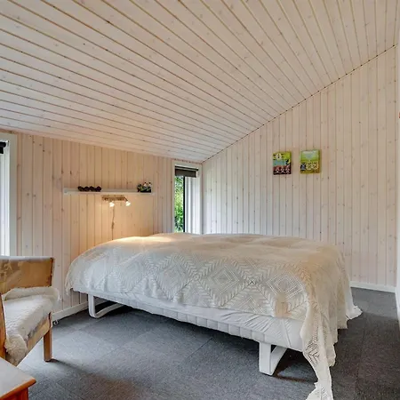度假居 Arona - 1-5km From The Sea By Interhome *